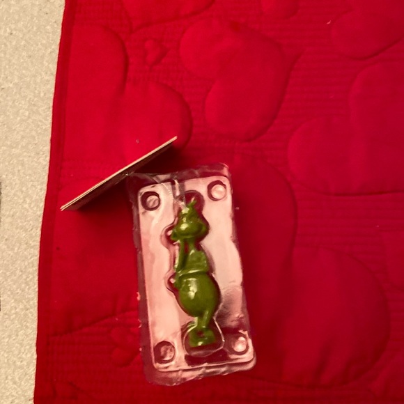 Grinch ornament - Picture 1 of 3